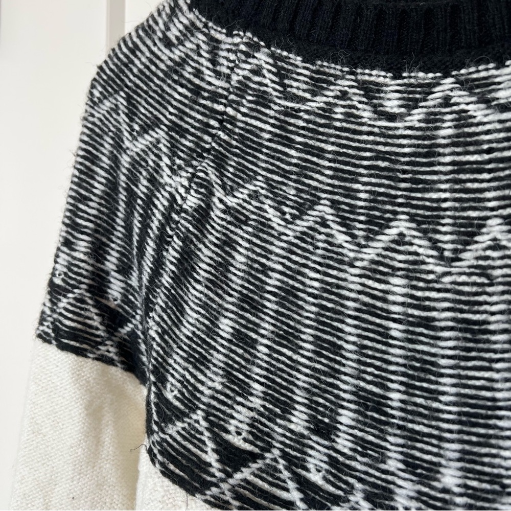 Talbots White & Black‎ Soft Knit Part Wool Blend Cozy Fall Sweater 🖤🕊️ - Picture 3 of 10